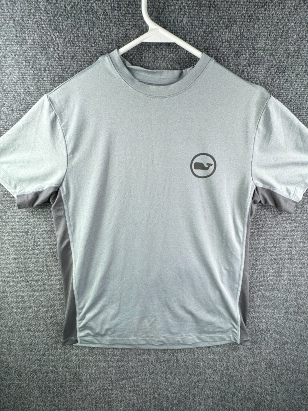 Vineyard Vines Boys Short Sleeve T-shirt Gray Large 16 Polyester Stretch Yourh